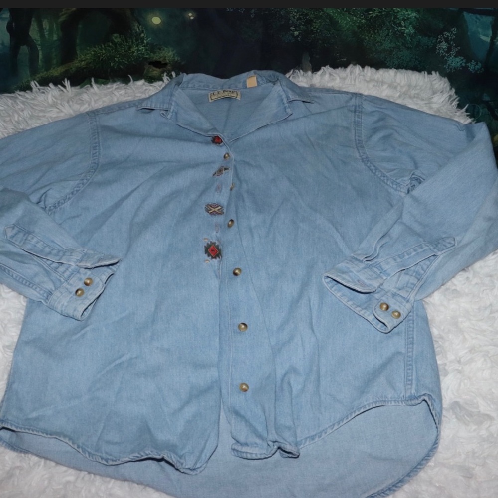 Women’s L.L. Bean Button Down Blue Denim Shirt